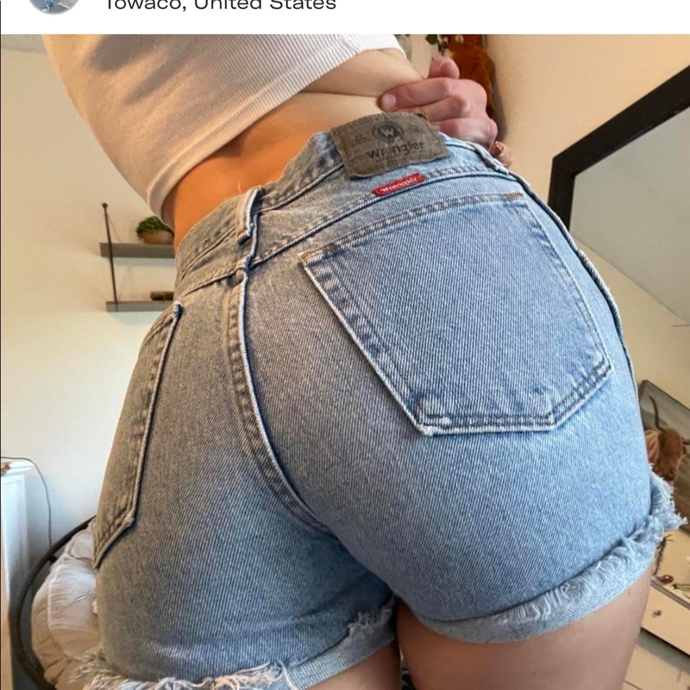 VINTAGE WRANGLER SHORTS